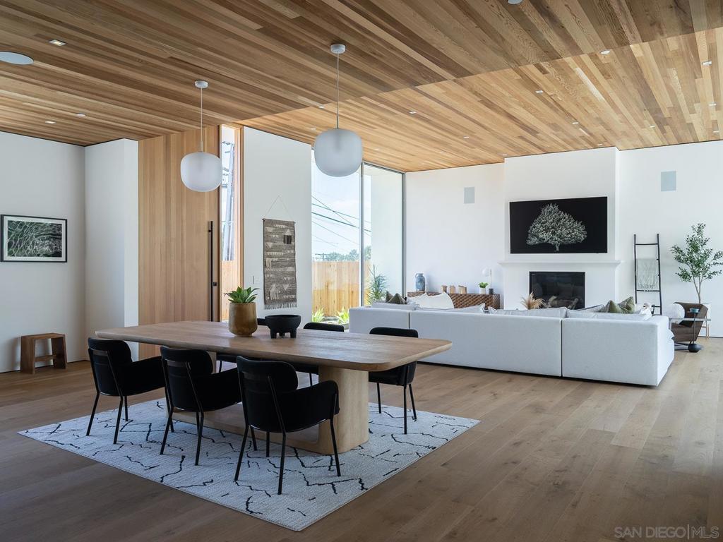 Del Mar - Residential