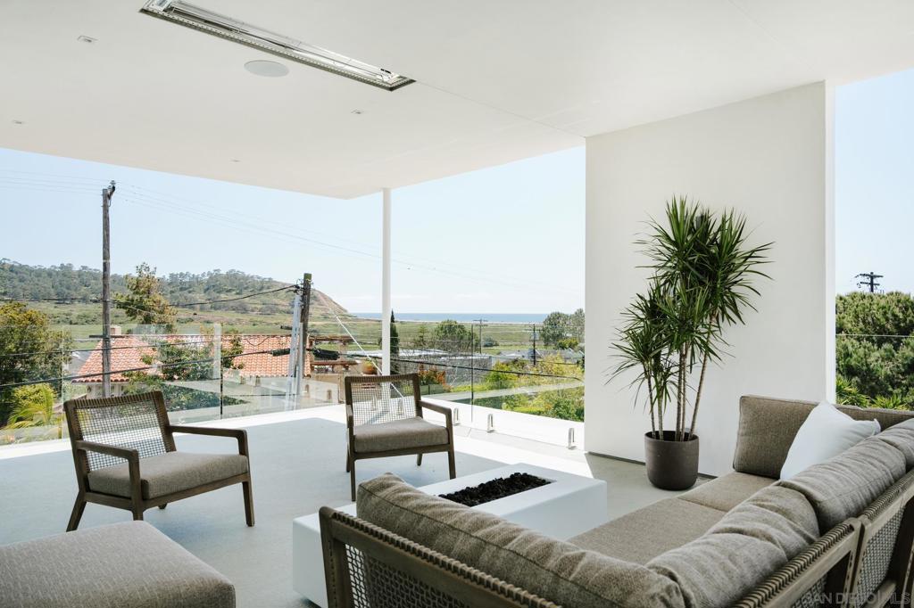 Del Mar - Residential