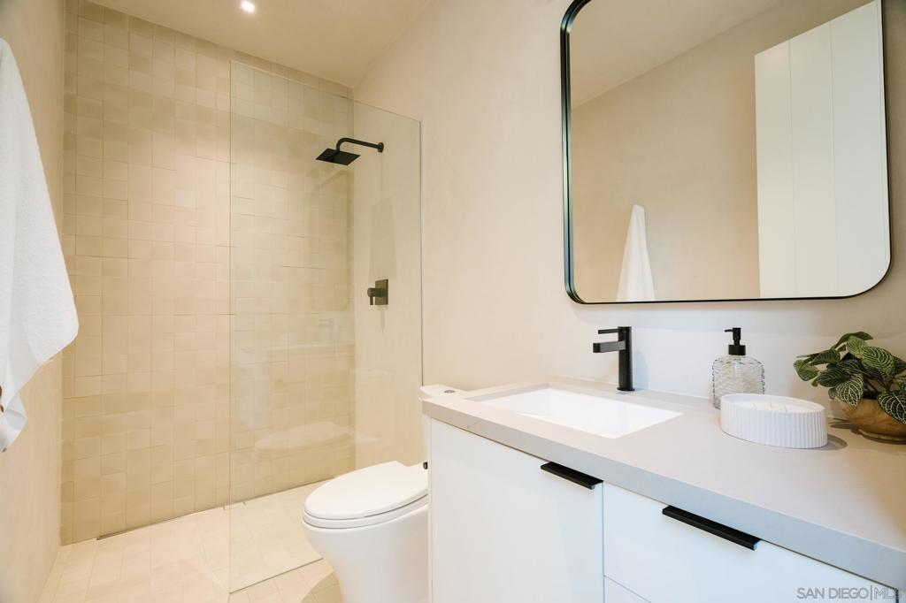 Del Mar - Residential