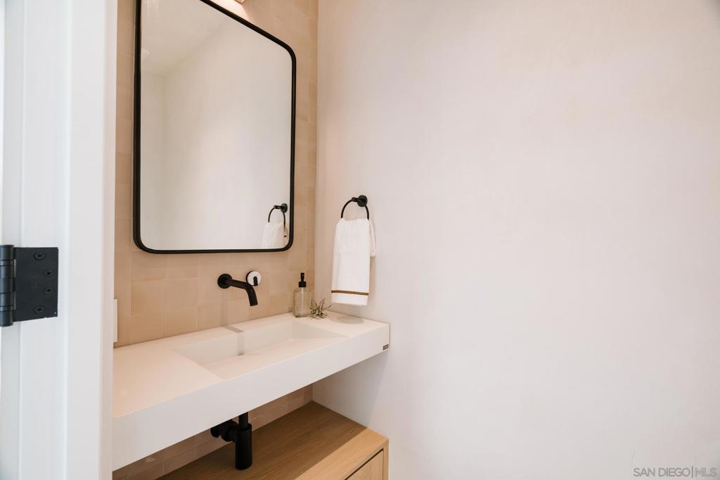 Del Mar - Residential