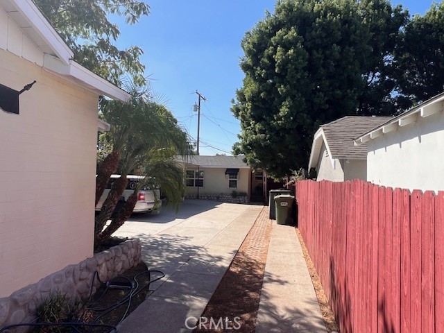 13608 la cuarta street