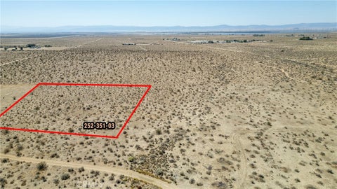 Photo of 0 Ptn Of Se1/4 Sec18 T9 R13 Excl of MR, Rosamond, CA 93560 (MLS # SR26218337)