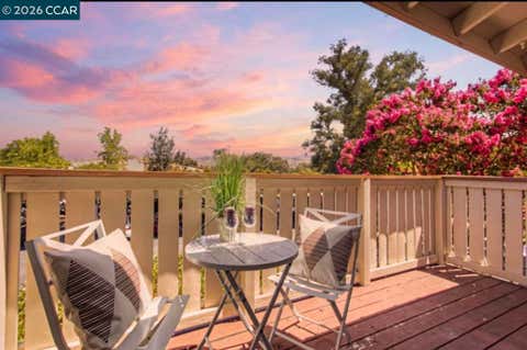 Photo of 100 Kinross Dr DR #30, Walnut Creek, CA 94598 (MLS # 41143606)