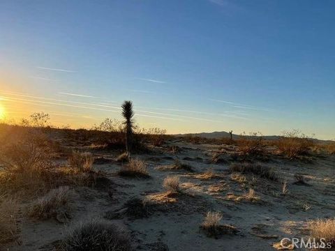 Photo of 0 BEAVER Avenue, Adelanto, CA 92301 (MLS # HD25239056)
