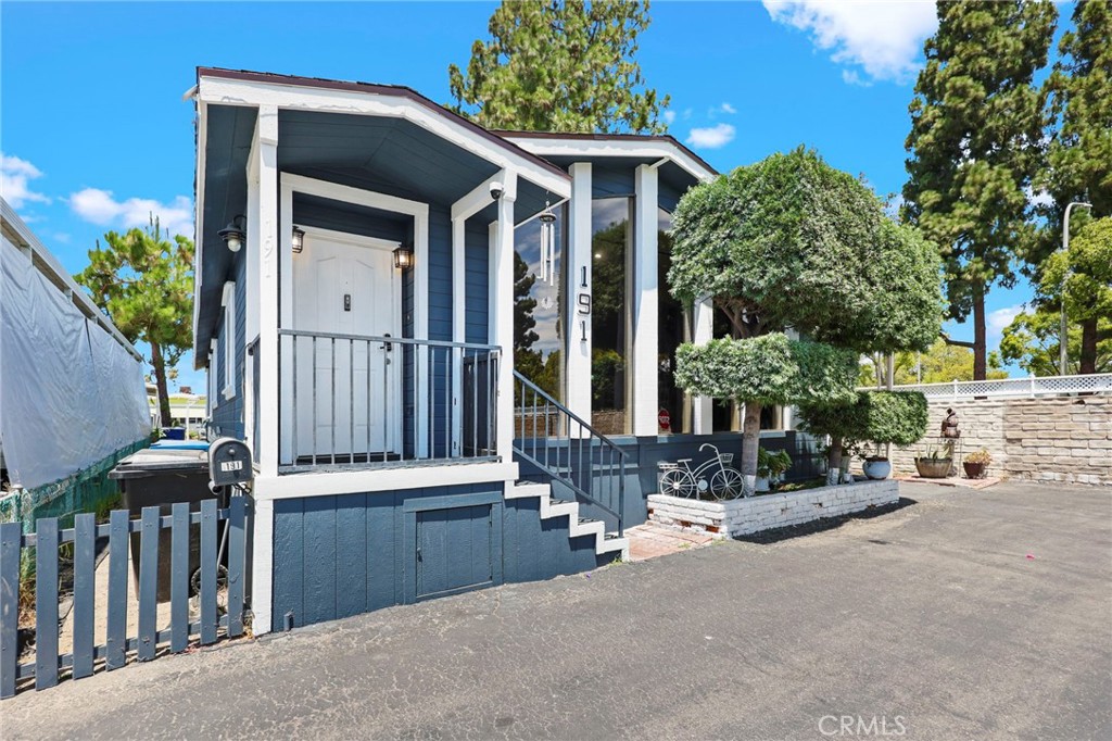 9080 Bloomfield 191