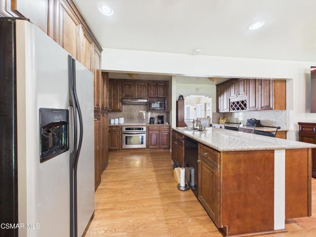 Photo of 831 N Beachwood Drive, Burbank, CA 91506 (MLS # 226001065)