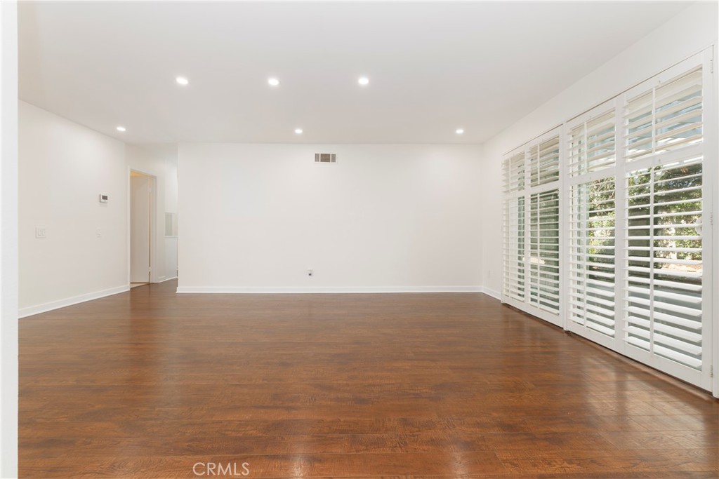 NorthCrest 161 - Residential
