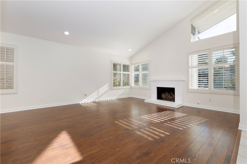 NorthCrest 161 - Residential