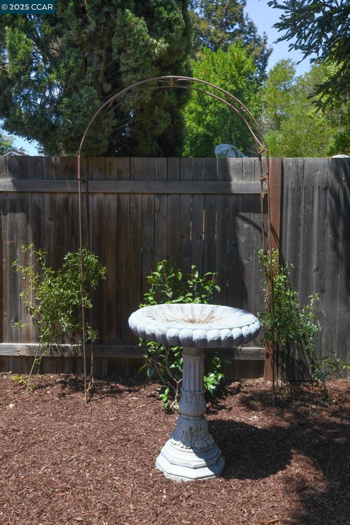 SOUTHAMPTO - Residential Lease