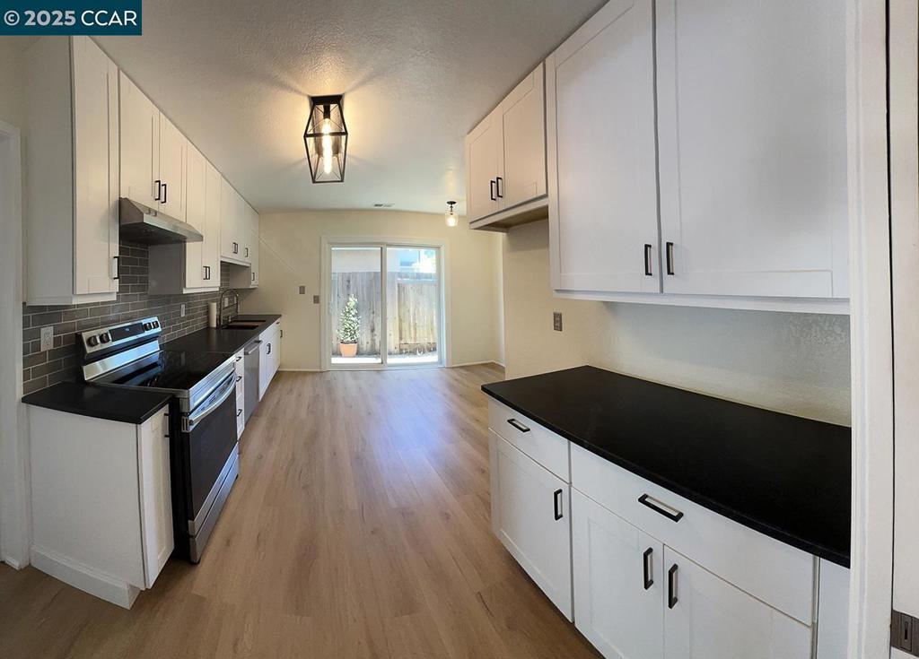 SOUTHAMPTO - Residential Lease