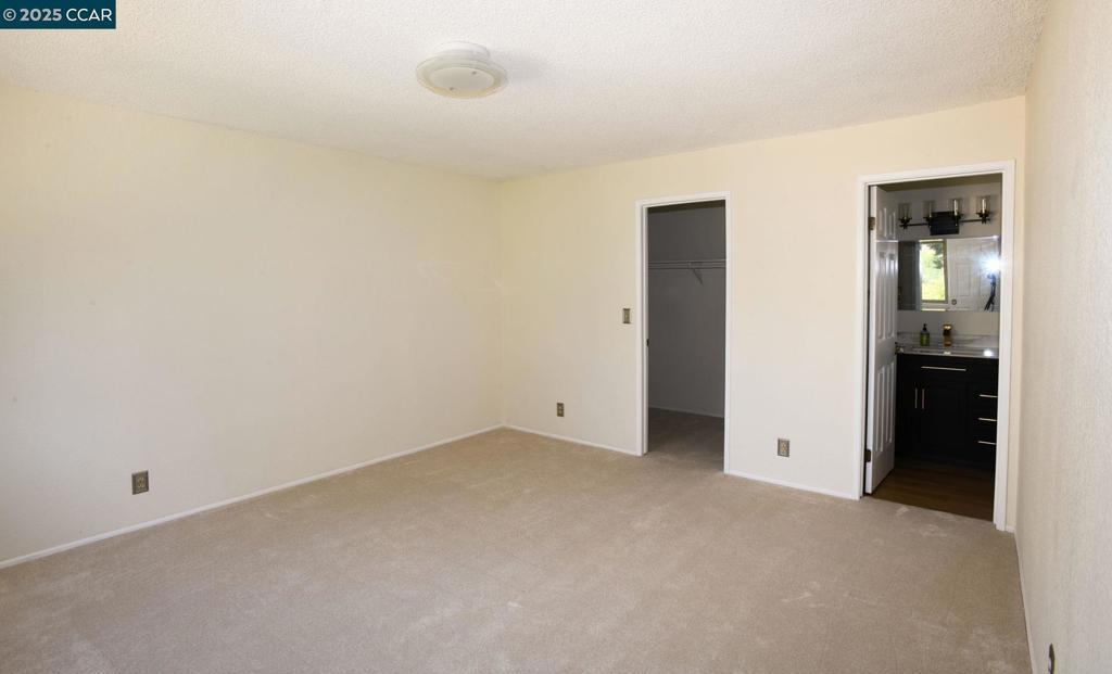 SOUTHAMPTO - Residential Lease