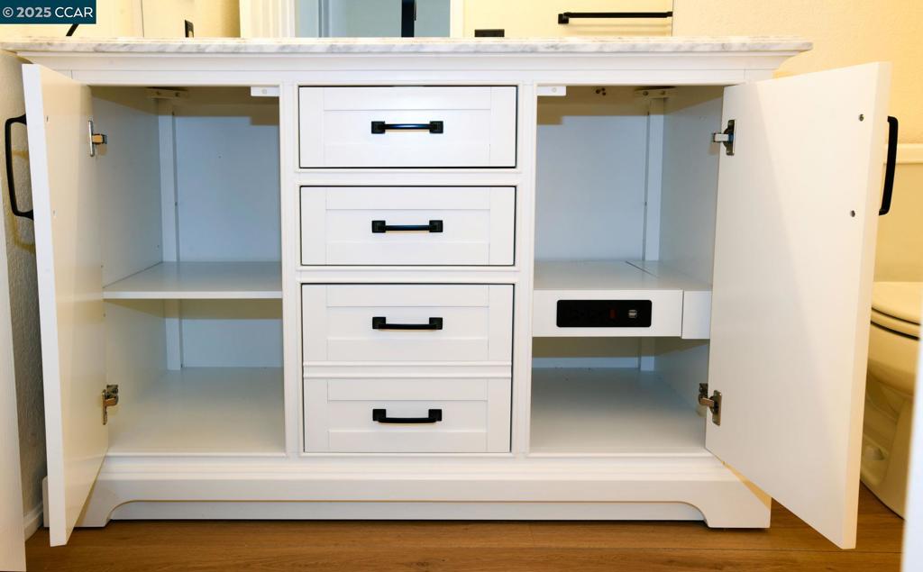 SOUTHAMPTO - Residential Lease