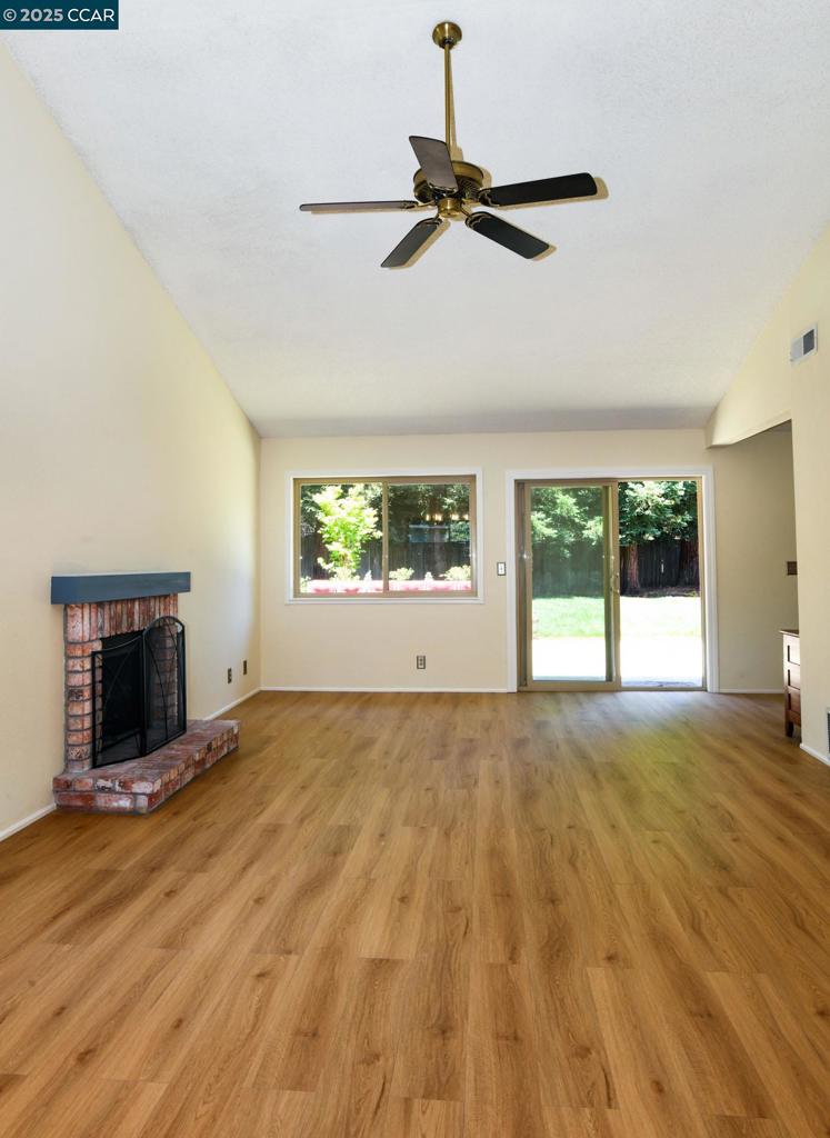 SOUTHAMPTO - Residential Lease