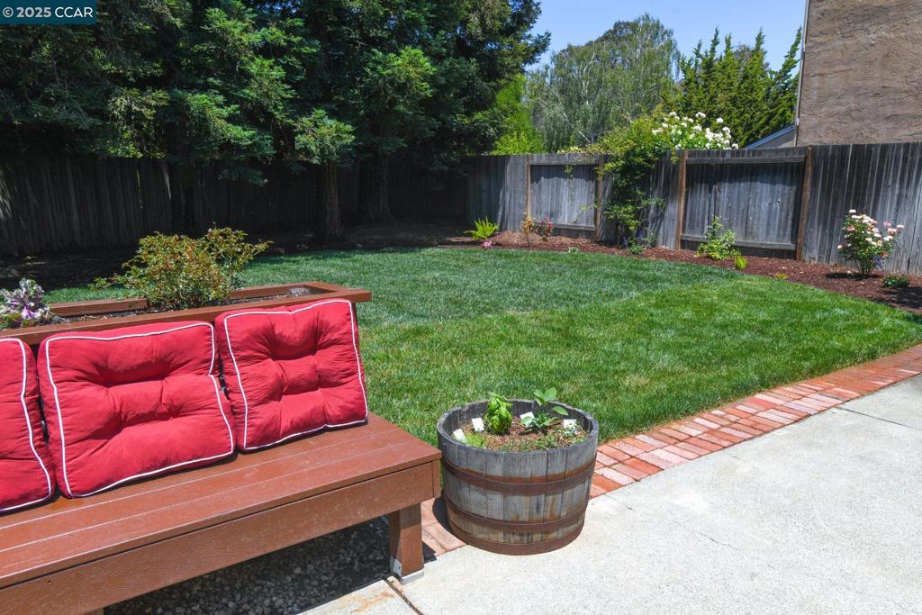 SOUTHAMPTO - Residential Lease