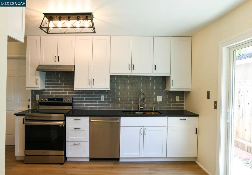 SOUTHAMPTO - Residential Lease