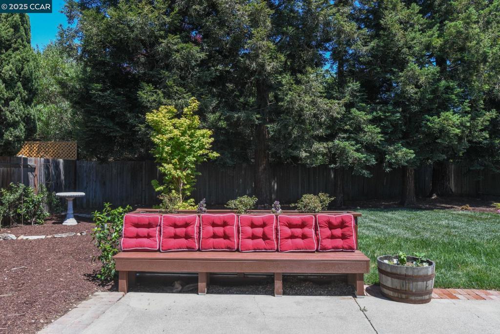 SOUTHAMPTO - Residential Lease