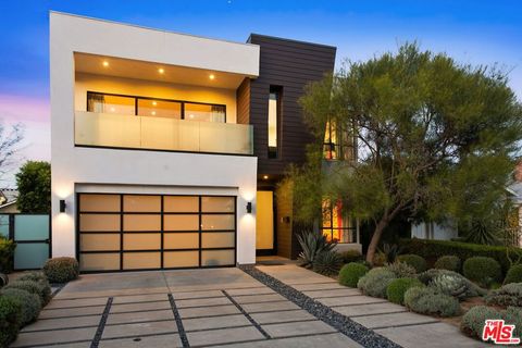 Photo of 1716 Amherst Avenue, Los Angeles, CA 90025 (MLS # 26716847)
