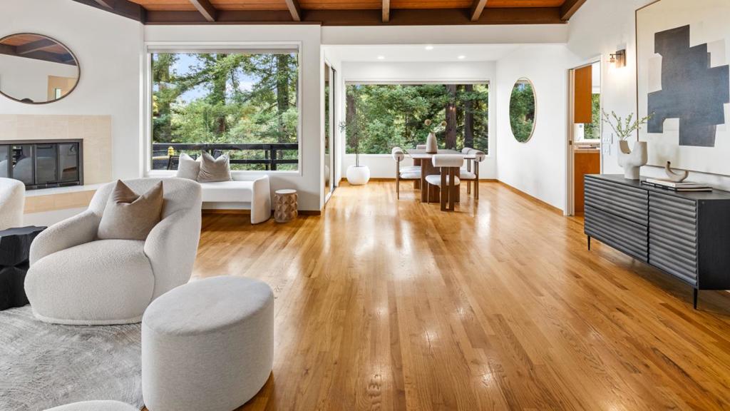 760 La Mesa Drive