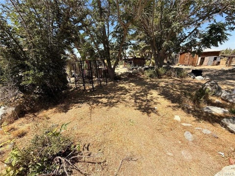 Photo of 10623 Desert View RD, Pinon Hills, CA 92372 (MLS # HD26189360)
