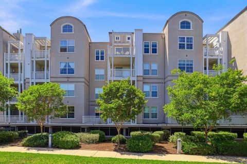 Photo of 3901 Lick Mill Boulevard #414, Santa Clara, CA 95054 (MLS # ML82044249)