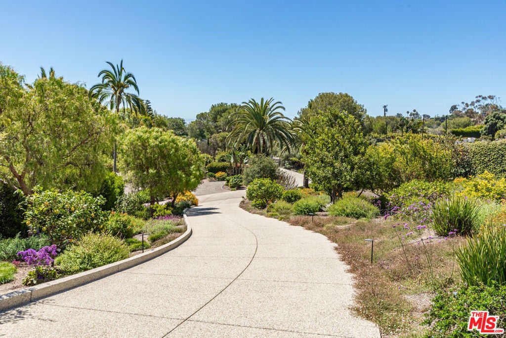 28901 Boniface Drive, Malibu CA 90265