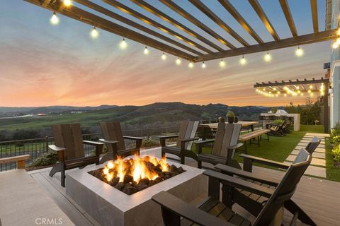 Photo of 663 Longhorn Way Way, Rancho Mission Viejo, CA 92694 (MLS # OC26025287)