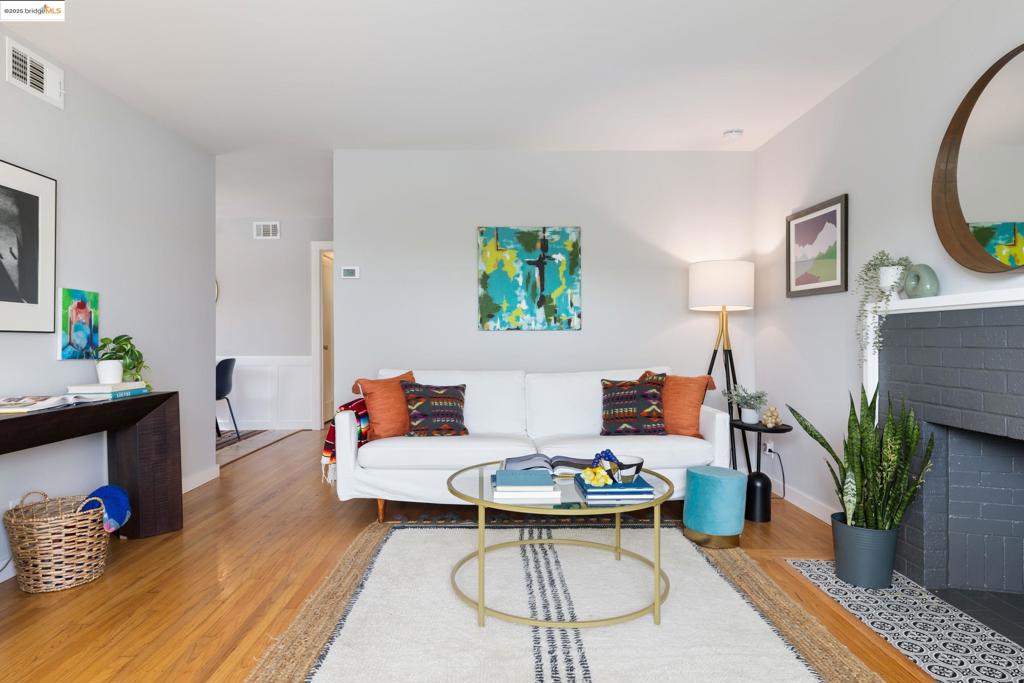 MAY VALLEY - Residential
