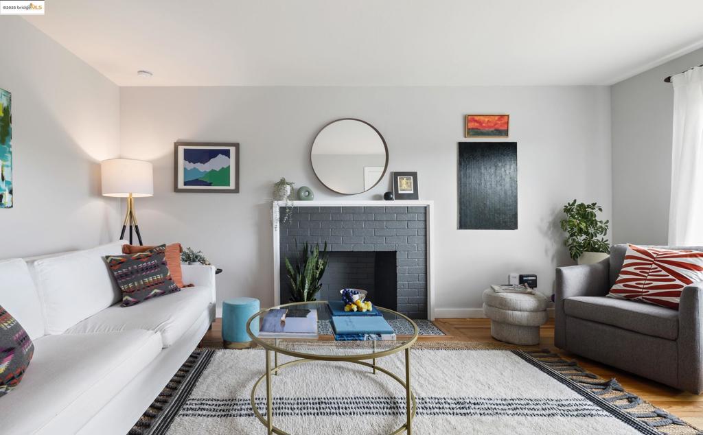 MAY VALLEY - Residential