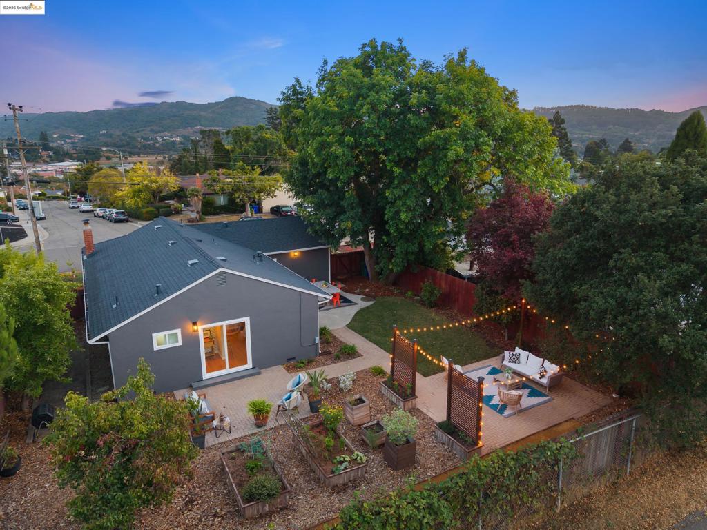 MAY VALLEY - Residential