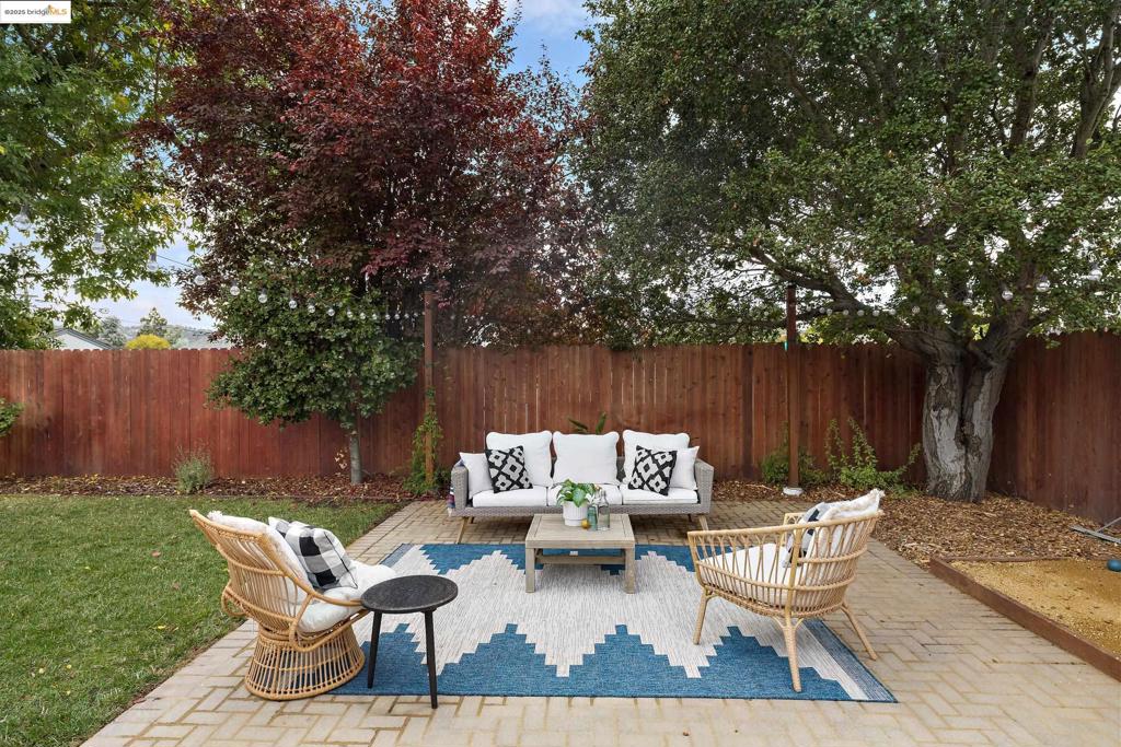 MAY VALLEY - Residential