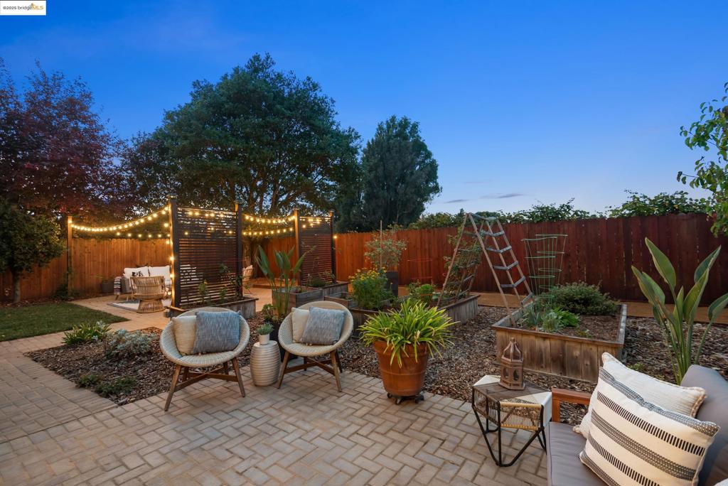 MAY VALLEY - Residential