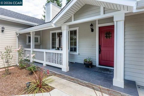 Photo of 2860 Buena Vista Ave, Walnut Creek, CA 94597 (MLS # 41135210)
