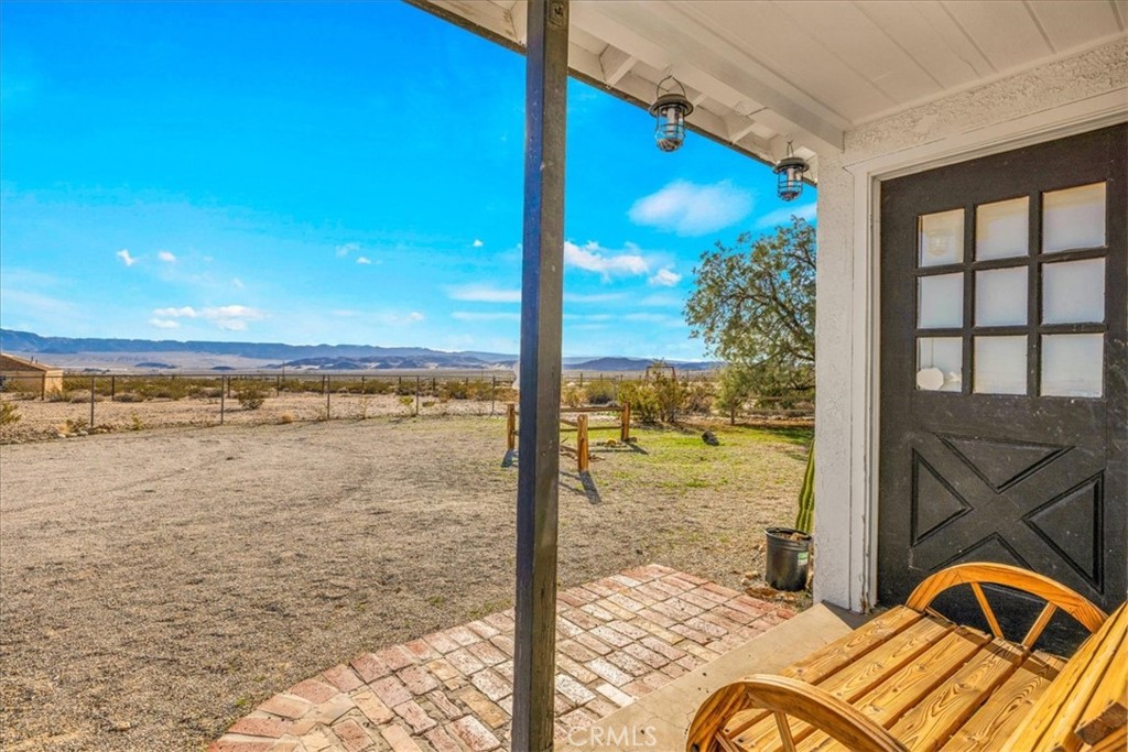 1560 Jackrabbit Trail