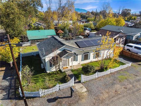 Photo of 110 S Russell St, Lakeport, CA 95453 (MLS # LC26102767)