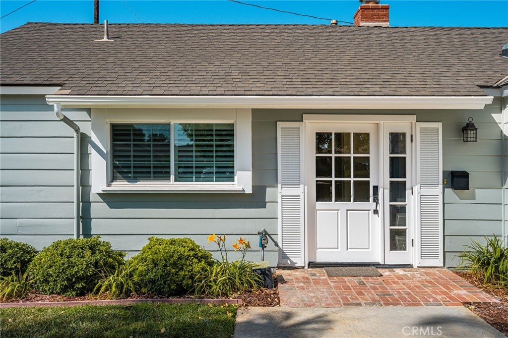 1429 E Fairway