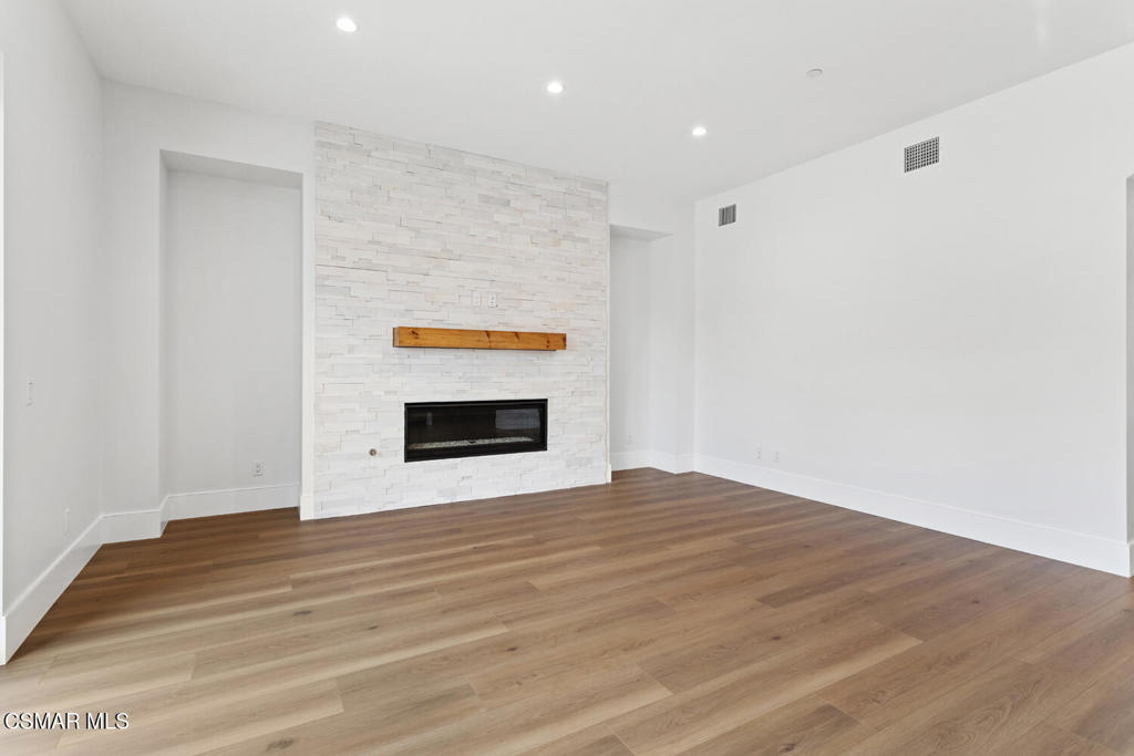 Unknown-999 - Residential