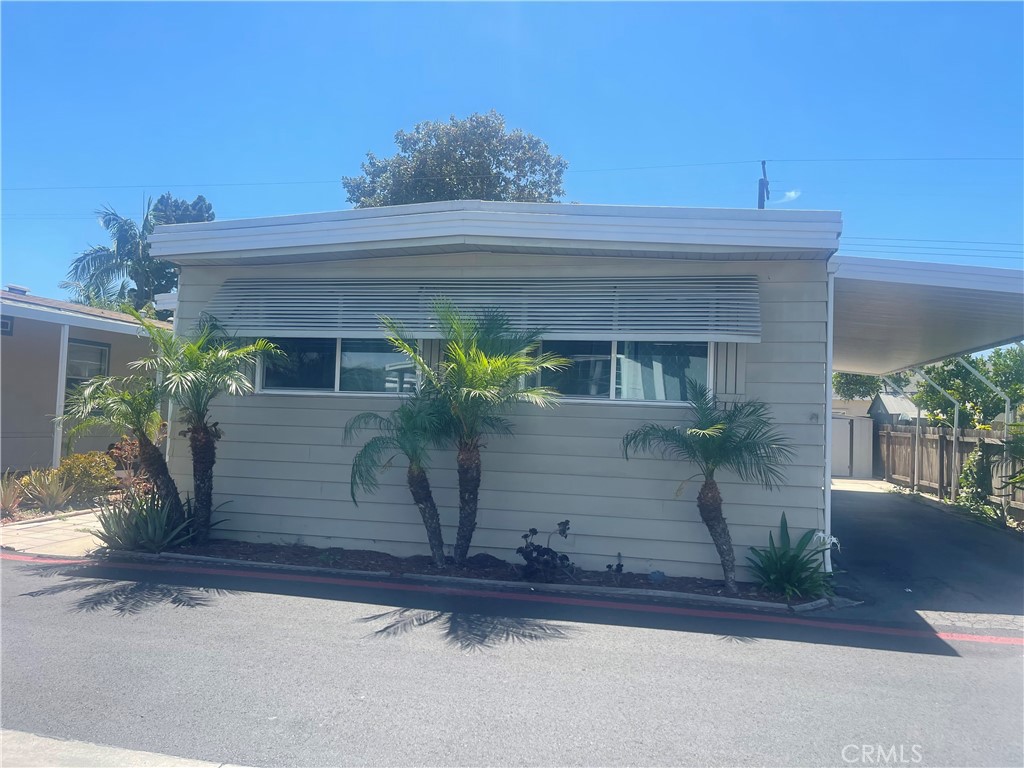 12861 West 100