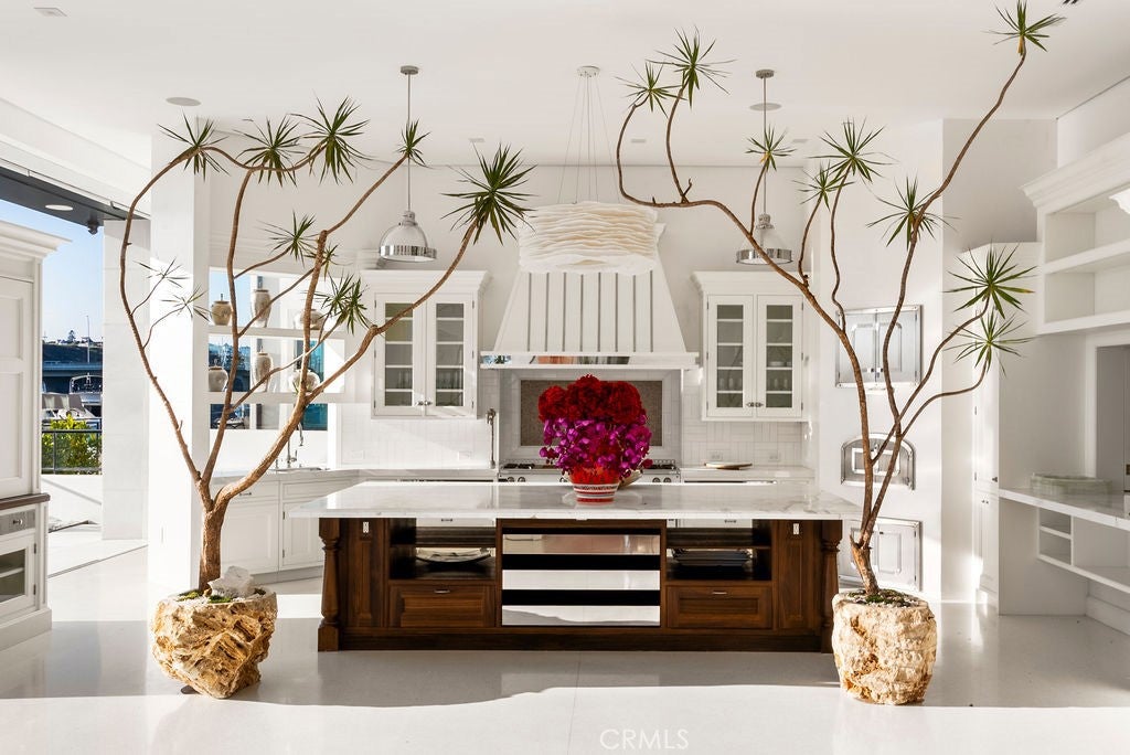 87 Linda, Newport Beach CA 92660 - Photo 9