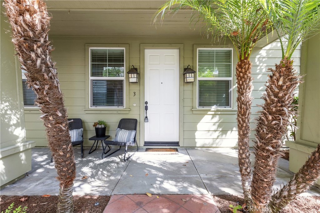 3 Paddock Place