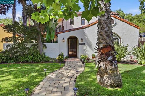 Photo of 1975 Lincoln Avenue Ave, San Jose, CA 95125 (MLS # 41131298)