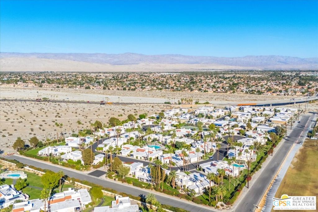 Tahquitz Creek Villas - Residential