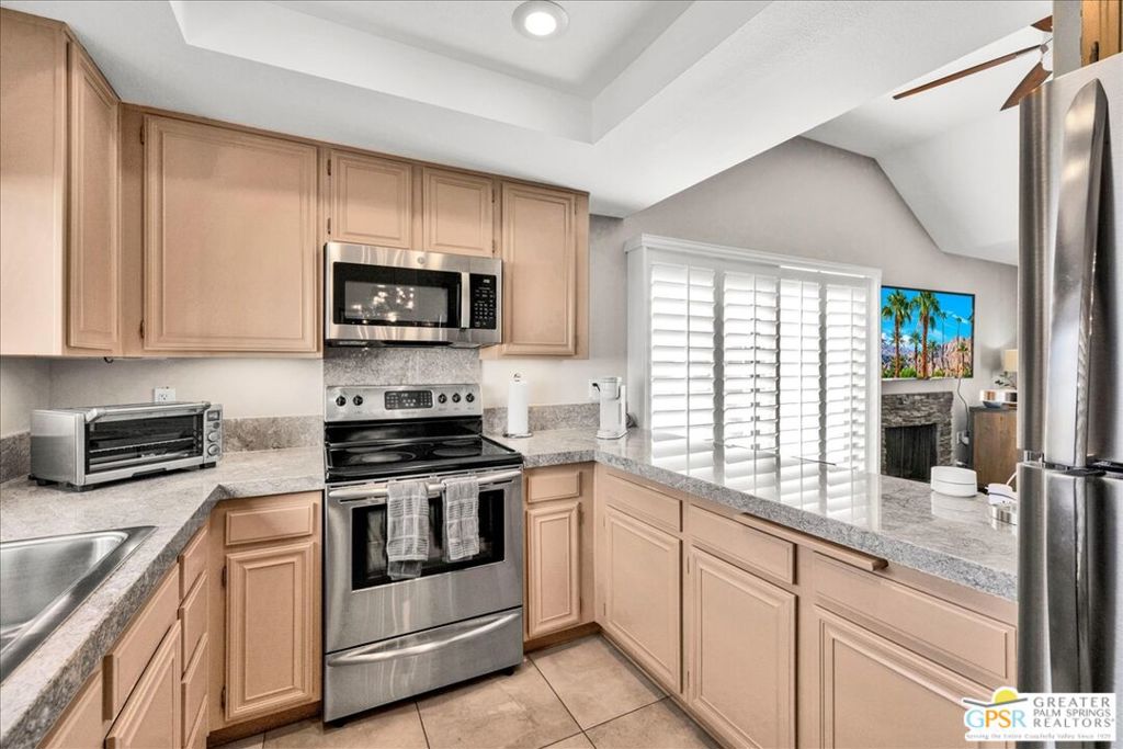 Tahquitz Creek Villas - Residential