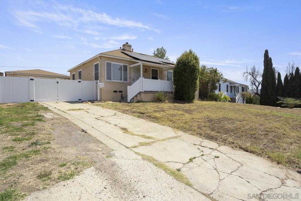 1537 Drexel Dr.