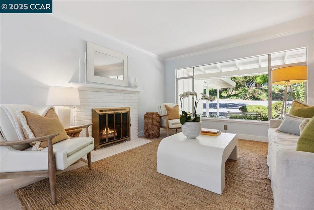 CLAREMONT - Residential