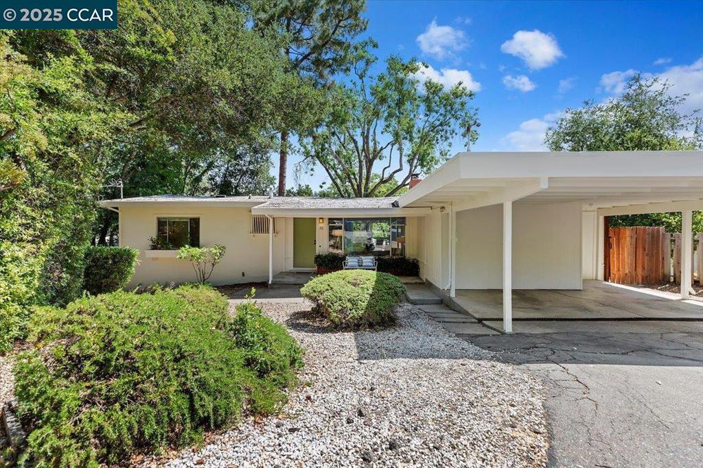 CLAREMONT - Residential