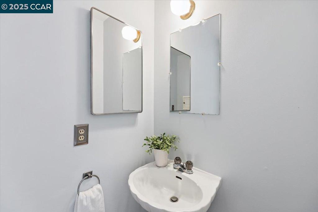 CLAREMONT - Residential