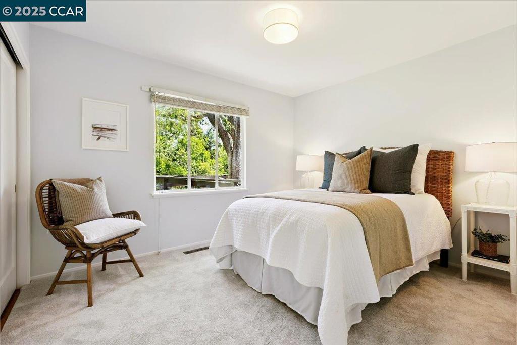 CLAREMONT - Residential