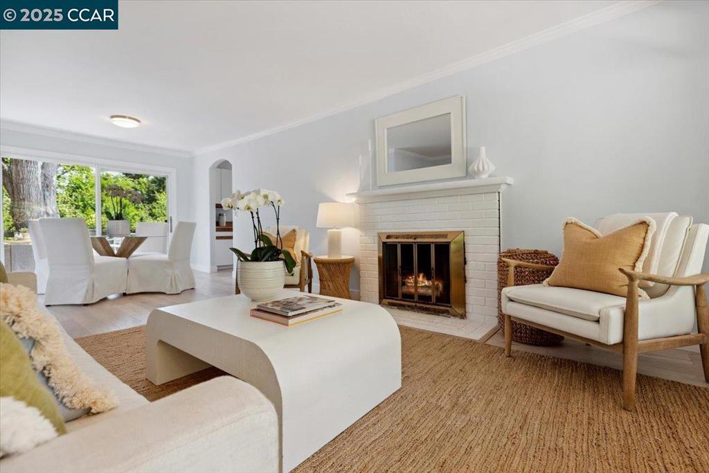 CLAREMONT - Residential
