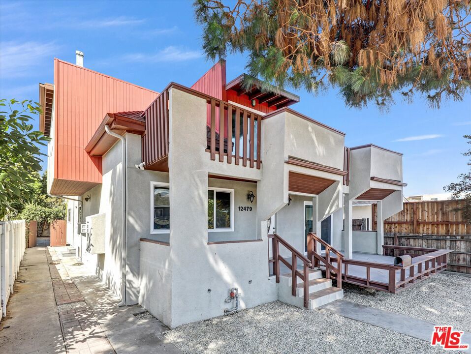 Located in Marina del Rey, this two-story traditional home offers over 2,700 sq. ft. of comfortable living space on a 4,891 sqft lot. The main house includes 6 bedrooms and 6 bathrooms, with the flexibility of a primary suite on either level. A detached guest house/original bungalow with its own kitchen and bath, provides extra space for guests, an office, or a rental opportunity. The home features a bright, open floor plan with a welcoming family room, adjoining dining area, and a kitchen equipped with custom cabinetry and stainless-steel appliances. The lower level also includes two bedrooms and three baths, while the upper level offers four bedrooms and three baths, allowing for a variety of uses such as a home office, gym, or upstairs family room. Outside, the spacious backyard offers plenty of room to relax or entertain. Conveniently located near the beach, Playa Vista, Marina del Rey, and Culver City, with easy access to restaurants, shopping, and major freewaysperfect for easy coastal living.