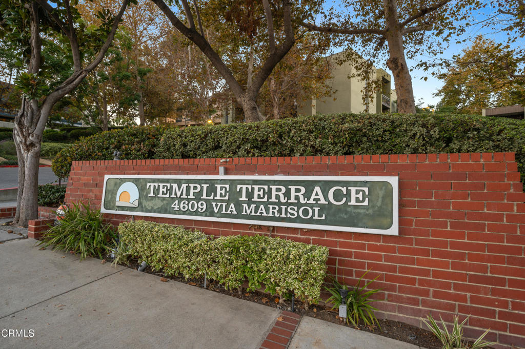 887 Temple Terrace